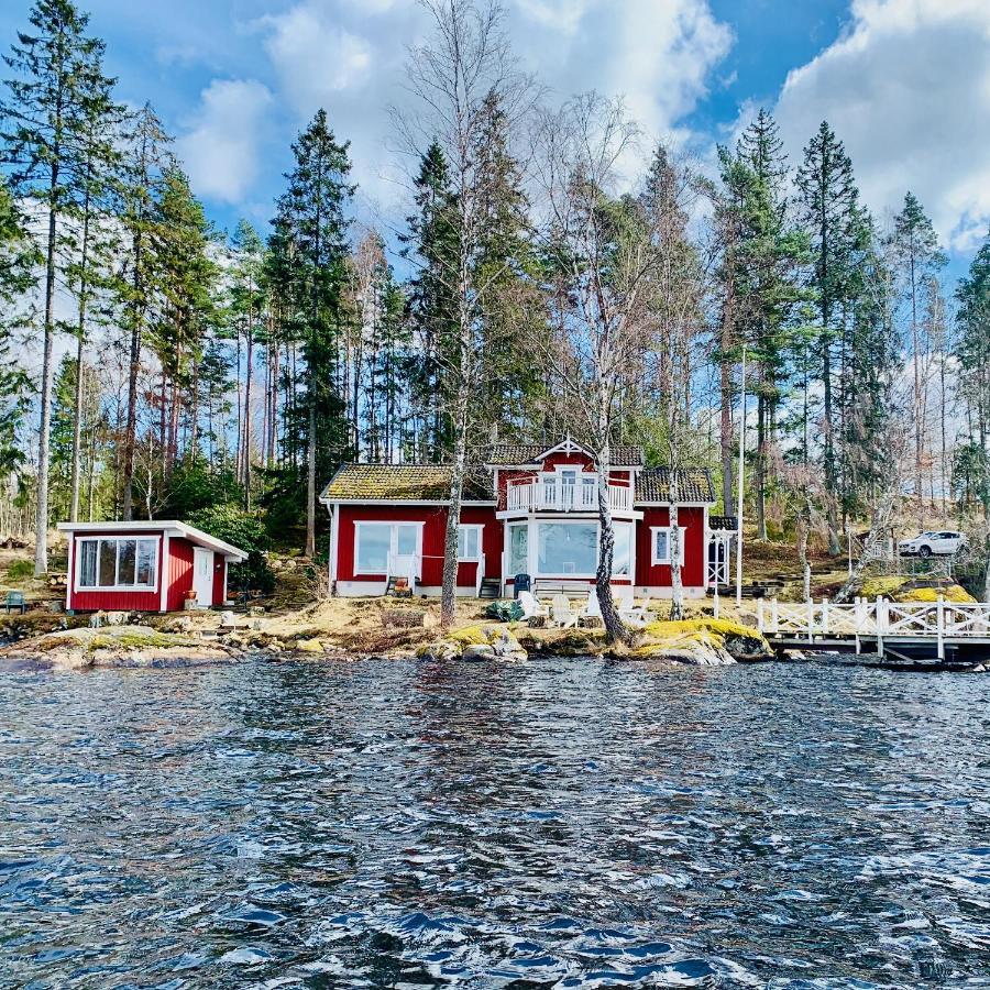 Talludden by the lake Årydssjön, Furuby Exteriör bild